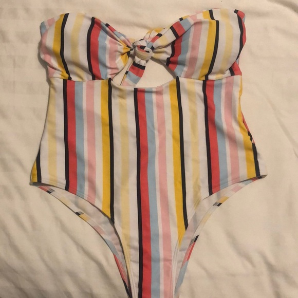 One piece swim - Picture 1 of 2